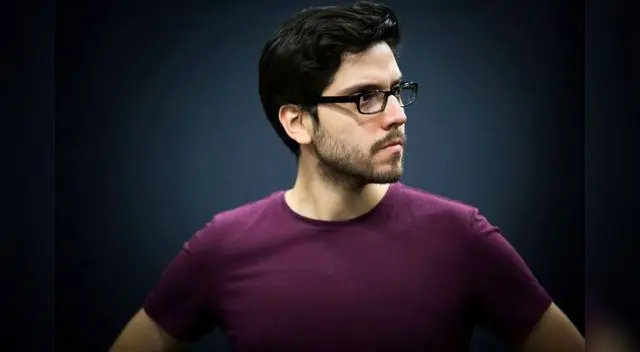 Perfil en escena del joven actor peruano Diego Chiri Perfil en escena del joven actor peruano Diego Chiri