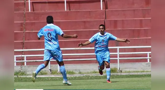 El festejo de Binacional se repitió cuatro veces. FOTO: FACEBOOK Binacional El festejo de Binacional se repitió cuatro veces. FOTO: FACEBOOK Binacional