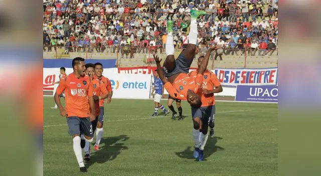 Agamez anotó el segundo del vallejo y celebró de manera peculiar. FOTO: Segunda División Agamez anotó el segundo del vallejo y celebró de manera peculiar. FOTO: Segunda División