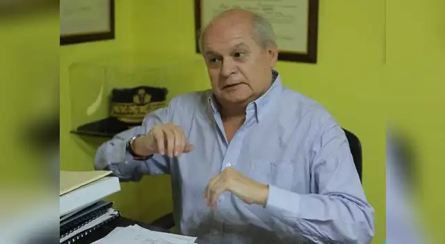 Polémica denuncia de Salaverry contra fiscal de la nación mereció el rechazo de varios políticos Polémica denuncia de Salaverry contra fiscal de la nación mereció el rechazo de varios políticos