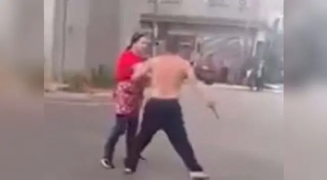 Mujer no tuvo temor en defender a su esposo Mujer no tuvo temor en defender a su esposo