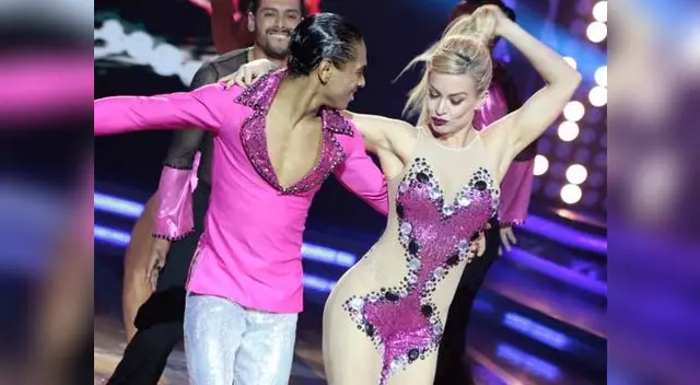 Así fue la presentación de Leslie Shaw