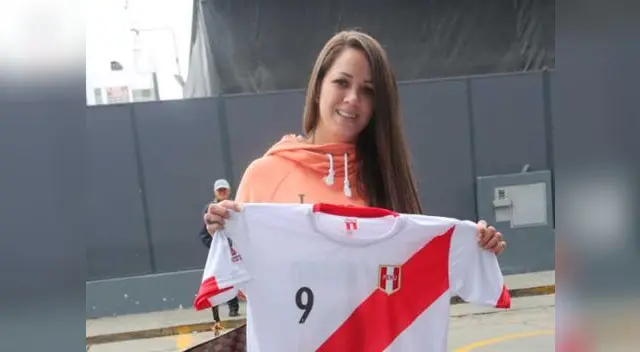 Melissa Klug saca cara por Jefferson Farfán 