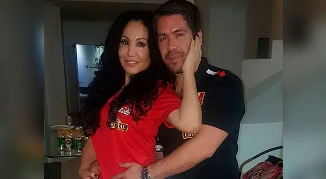 Se luce con su nuevo galán