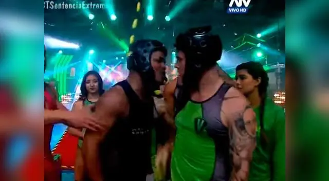 Pancho Rodríguez recibe insultos de la Pantera Zegarra y casi se van a los golpes Pancho Rodríguez recibe insultos de la Pantera Zegarra y casi se van a los golpes