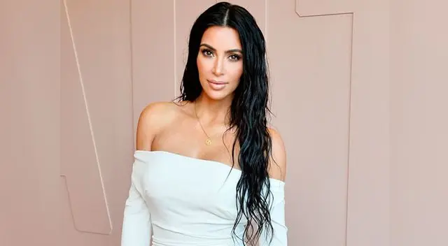 Kim Kardashian alborota las redes sociales al realizar atrevido desnudo