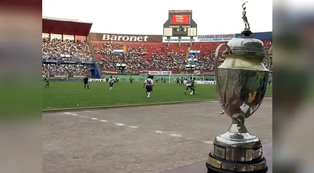 Esta es la copa que levantará el ganador de la Finalísima