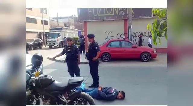 Sujetos fueron detenidos tras persecución en La Victoria Sujetos fueron detenidos tras persecución en La Victoria