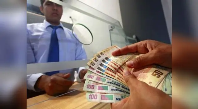 Con solo un mes de trabajo recibirás gratificación Con solo un mes de trabajo recibirás gratificación