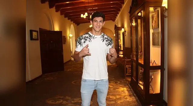 Emilio Jaime presentó su tema musical 'La sombrita' Emilio Jaime presentó su tema musical 'La sombrita'