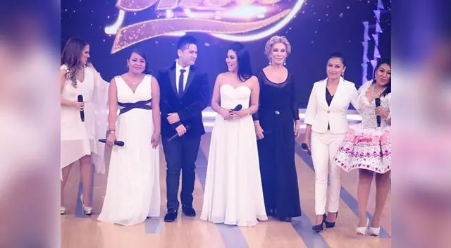 Milagros Rumiche, Karen Cassaro y Arlettte Contreras participaron en la gran final de Reyes el Show Milagros Rumiche, Karen Cassaro y Arlettte Contreras participaron en la gran final de Reyes el Show