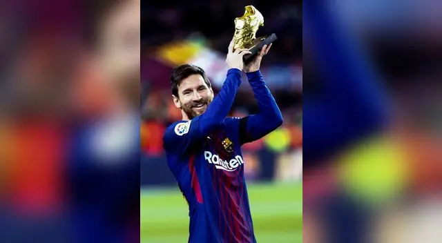 Messi posa con su trofeo