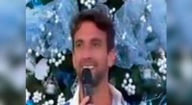 Antonio Pavón conduciendo programa 'Espectáculos'