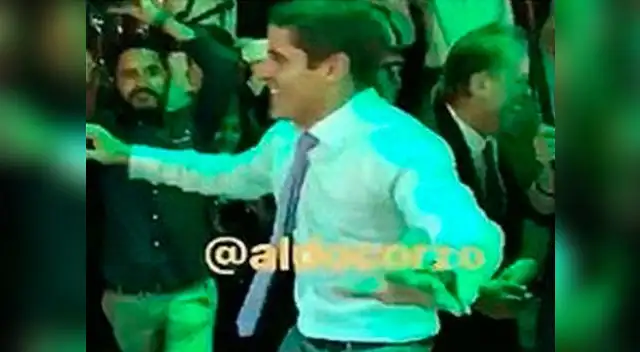 Aldo Corzo demostró su talento para el baile durante la boda Horacio Benincasa