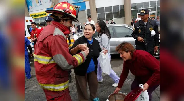 Los bomberos trabajaron toda la madrugada  Los bomberos trabajaron toda la madrugada