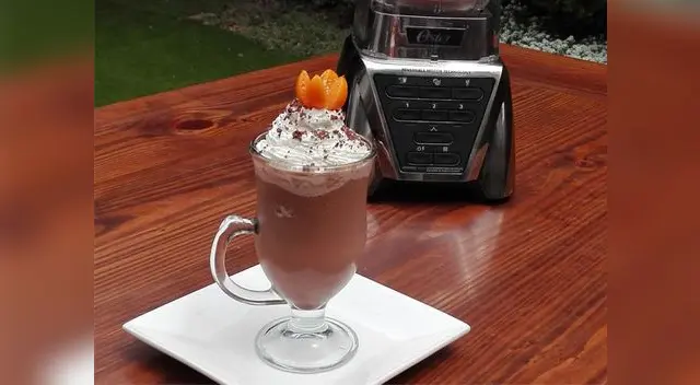 Celebra la Navidad y Año Nuevo aprendiendo a preparar un delicioso y refrescante frozen chocolate Celebra la Navidad y Año Nuevo aprendiendo a preparar un delicioso y refrescante frozen chocolate