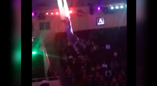 Gimnasta sufre caída en circo