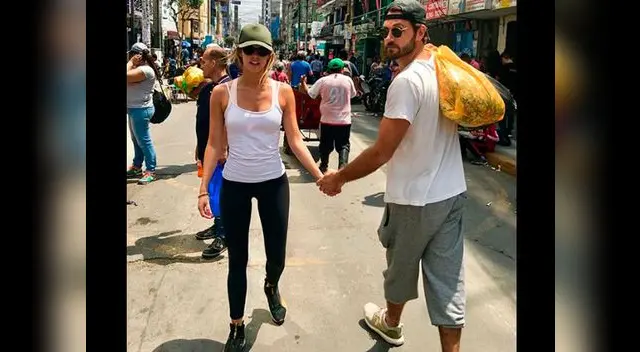Stephanie Cayo en el emporio comercial de Gamarra