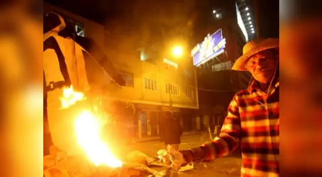 Multarán a quienes quemen muñecos en año nuevo