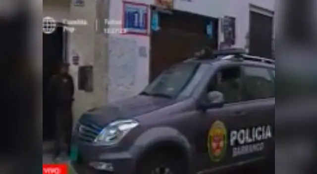 Incendio se produjo en una vivienda de una quinta en Barranco. Incendio se produjo en una vivienda de una quinta en Barranco.