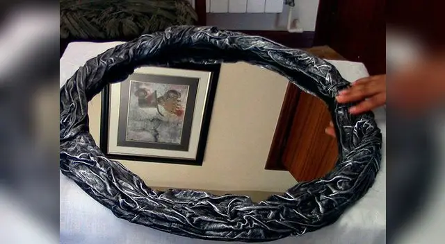 Coloca tus fotos favoritas a los marcos para que queden más lindas Coloca tus fotos favoritas a los marcos para que queden más lindas