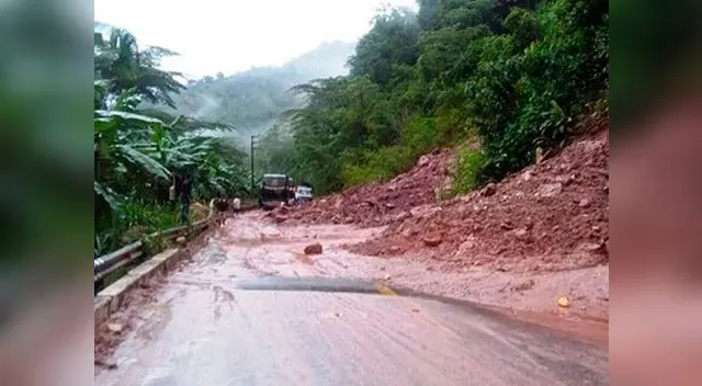 Provías realizó trabajos de reconstrucción en el lugar del deslizamiento. Provías realizó trabajos de reconstrucción en el lugar del deslizamiento.