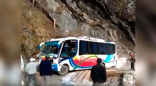 Rutas en mal estado son un peligro para todos los pasajeros