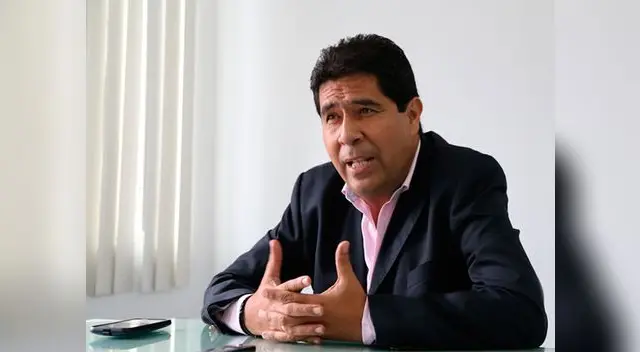 Javier Barreda es expulsado del APRA tras jurar como ministro de PPK