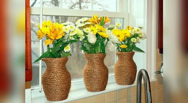 También puedes utilizar frascos de mermelada o botellas vacías