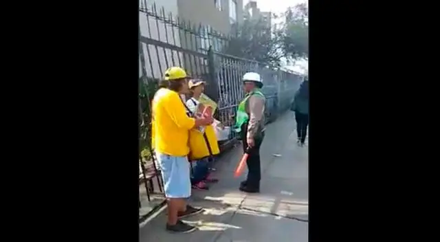 Heladeros peruanos intentan desalojar a venezolana