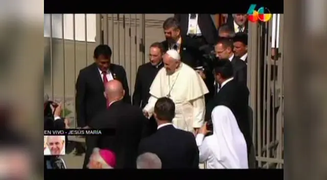 Papa Francisco llega a la iglesia de Las Nazarenas