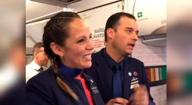 El Papa Francisco casó a una pareja en pleno vuelo