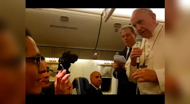 Papa Francisco responde sobre el caso Sodalicio, durante su regresó a Roma Papa Francisco responde sobre el caso Sodalicio, durante su regresó a Roma