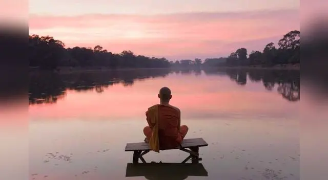 Monje budista 'sonríe' después de 2 meses de fallecer 