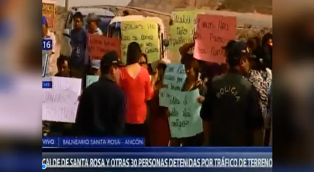 Vecinos salen a defender a detenido alcalde de Santa Rosa Carlos Arce Arias Vecinos salen a defender a detenido alcalde de Santa Rosa Carlos Arce Arias