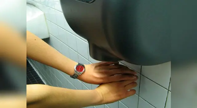 Secadores de manos de baños públicos serían antihigiénicos 