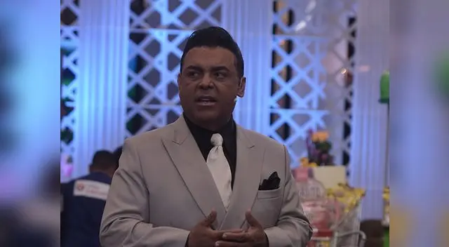 Andrés Hurtado inicia campaña contra Nicolás Maduro