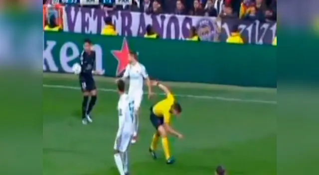 Árbitro tuvo que ser atendido tras recibir un pelotazo en el rostro Árbitro tuvo que ser atendido tras recibir un pelotazo en el rostro