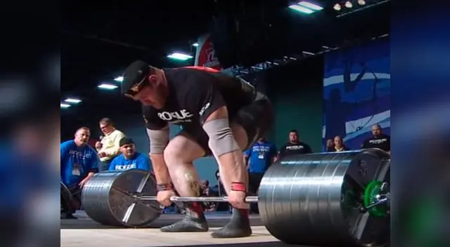 El levantador ruso Mijaíl Shivliakov tuvo una arriesgada acción en la competencia El levantador ruso Mijaíl Shivliakov tuvo una arriesgada acción en la competencia