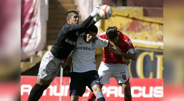 Sergio Ibarra hoy técnico de Cienciano ya lo enfrentó a 'santos' como jugador. FOTO: Julio 