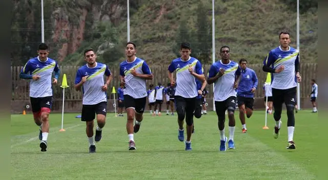 Los jugadores del Garcilaso realizaron trabajo intenso pensando en Binacional. FOTO: Julio Ángulo