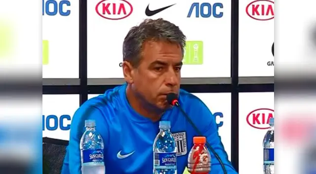 Pablo Bengoechea tuvo incidente con periodista en plena conferencia de prensa