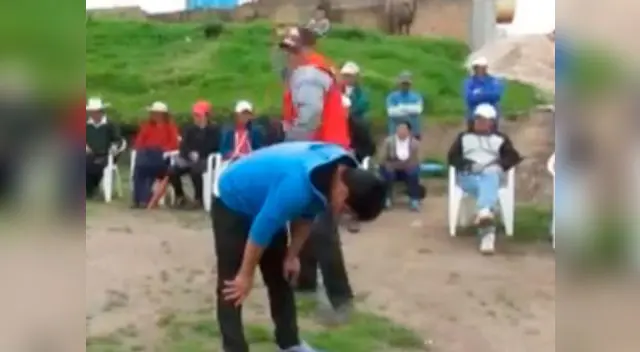 Joven es azotado por abandonar a su familia para vivir un amorío con su tía