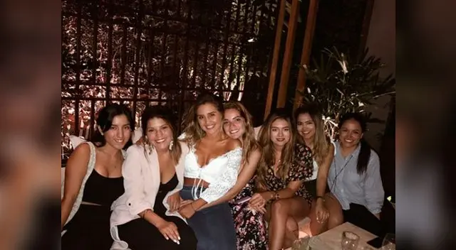Ximena Hoyos celebra sus 22 años de edad con su pareja y familia