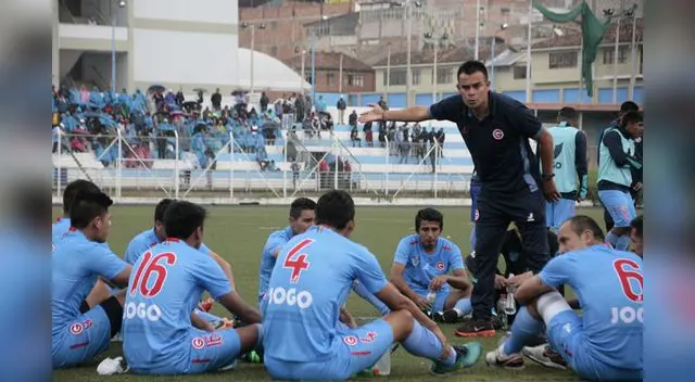 Erick Torres no negocia la disciplina y botó a dos jugadores. FOTO: Melissa Valdivia