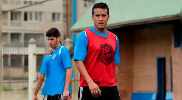 Rossel sigue en racha y marcó en la victoria 2-1 del Ayacucho ante UTC Rossel sigue en racha y marcó en la victoria 2-1 del Ayacucho ante UTC