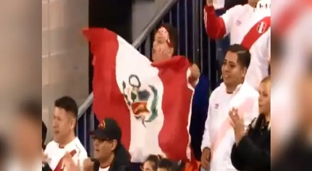 Hinchas peruanos se emocionaron hasta las lágrimas en New Jersey Hinchas peruanos se emocionaron hasta las lágrimas en New Jersey