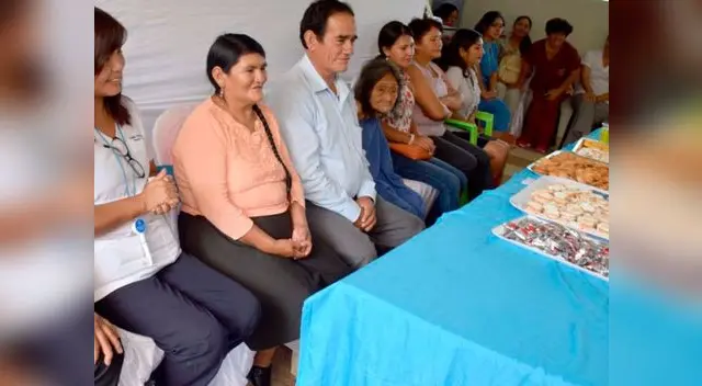 Centenaria recibe homenaje en su comunidad