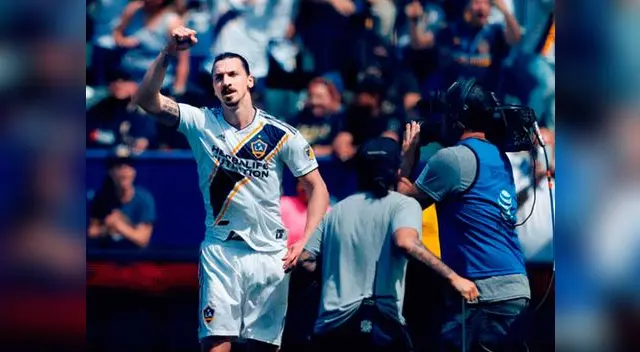 Zlatan en su debut con el Galaxy marcó dos goles. FOTO: EFE