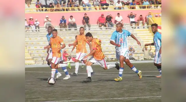 Fue un encuentro muy trabado. FOTO: Roberto Saavedra Fue un encuentro muy trabado. FOTO: Roberto Saavedra